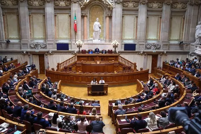 Estado da Nação: Parlamento mudou de configuração e João Lourenço vai dirigir-se ao País de outra posição – Hemiciclo está mais parecido aos demais em todo o mundo