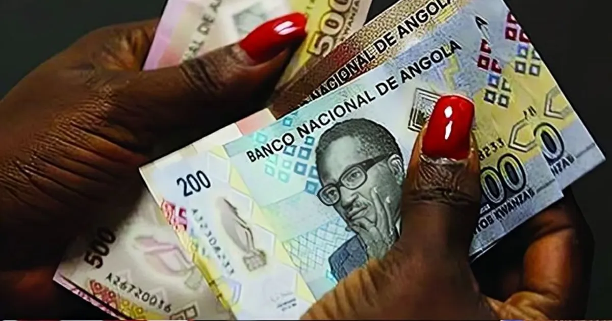 Aumento de 10% nos salários da função pública será implementado no mês de Fevereiro – Percentagem que poderá atingir os 100% em 2027 será discutida em Setembro