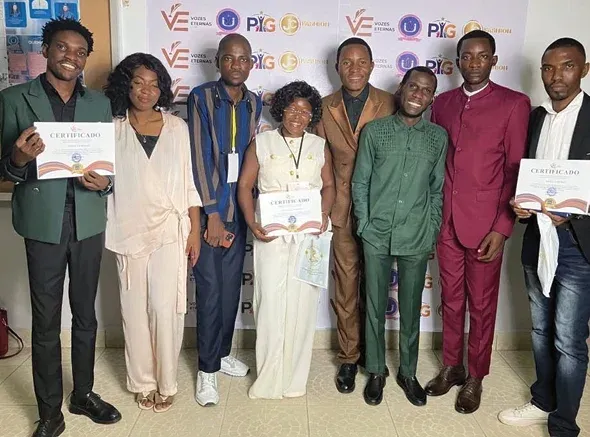 Autores das províncias de Malanje, Zaire e Luanda distinguidos na 1ª edição da “Gala Literária Vozes Eternas”