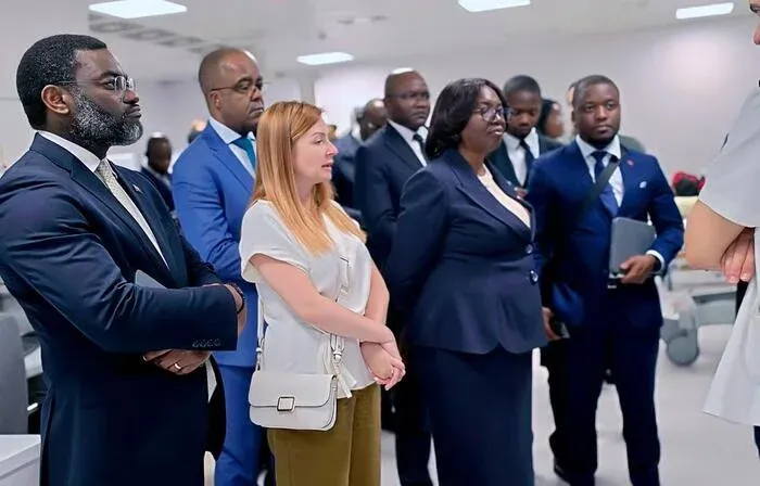 Angola busca experiências no domínio das tecnologias de saúde e investigação científica no Instituto Torlak