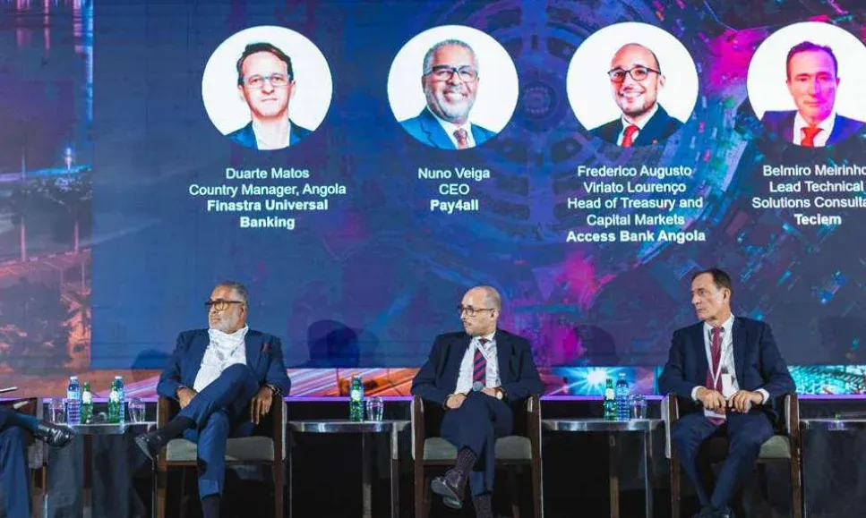 Líderes bancários debatem futuro do sector com olhos na transformação digital e IA