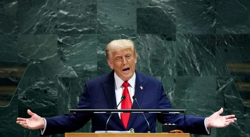 Donald Trump assegura que EUA estão mais fortes