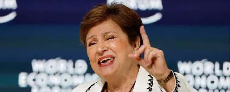 Chefe do FMI afirma que a economia mundial enfrenta múltiplos riscos, apesar da resiliência