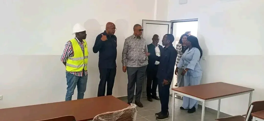 Ministro do Ensino Superior inspecciona obras do ISPCS no Cuanza-Sul