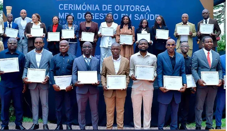 MINSA e Academia BAI diplomam 284 quadros em gestão da saúde