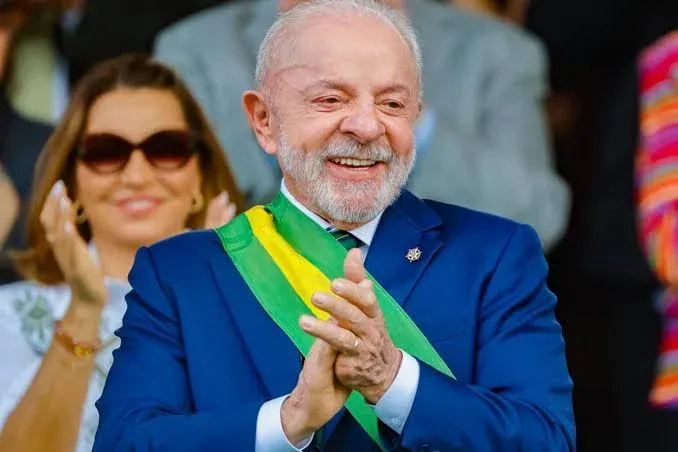 Lula vence eleições no Brasil e garante quarto mandato presidencial