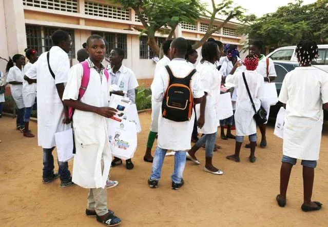 Escolas em Luanda registam adesão satisfatória de professores e alunos após greve