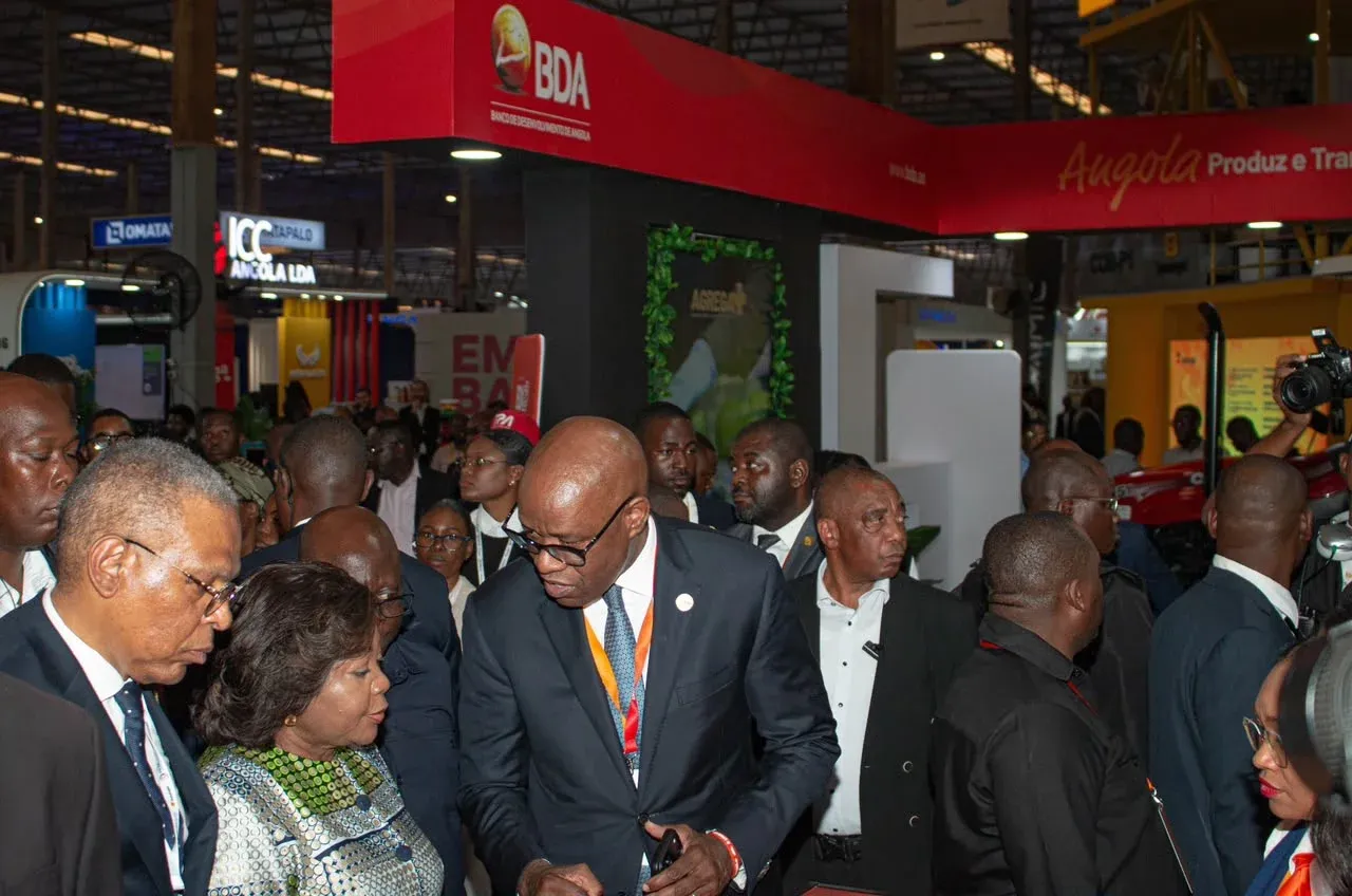 Vice-Presidente da República visita stand do BDA na FILDA