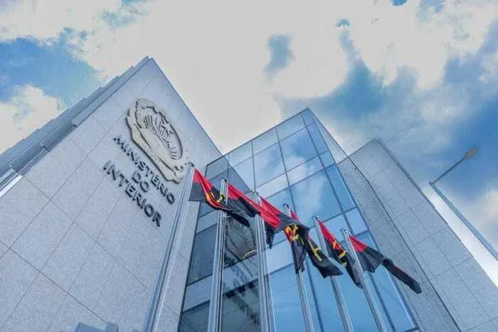 Ministério do Interior regista mais de 10 mil candidaturas em menos de 24 horas