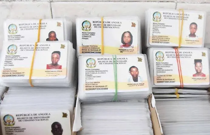 Lago Dilolo entrega mais de 200 Bilhetes de Identidade aos cidadãos