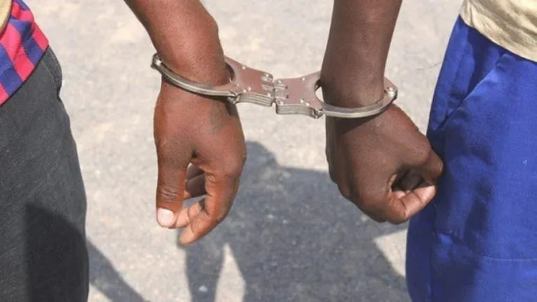 Detidos dois jovens acusados de homicídio qualificado no Sambizanga