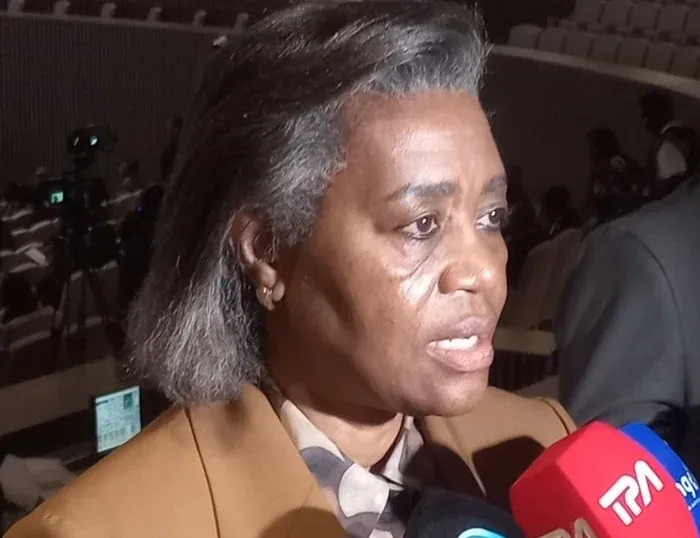 Ministra defende participação das comunidades nos projectos de desenvolvimento