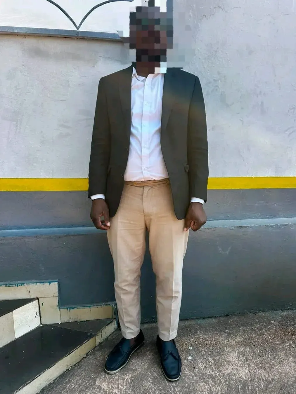 Professor detido por suspeita de abuso sexual de uma jovem durante festa de aniversário