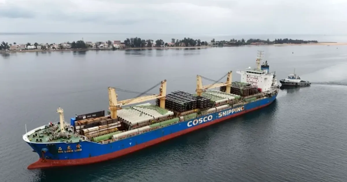 Recebido primeiro lote de vagões porta-contentores no Porto do Lobito