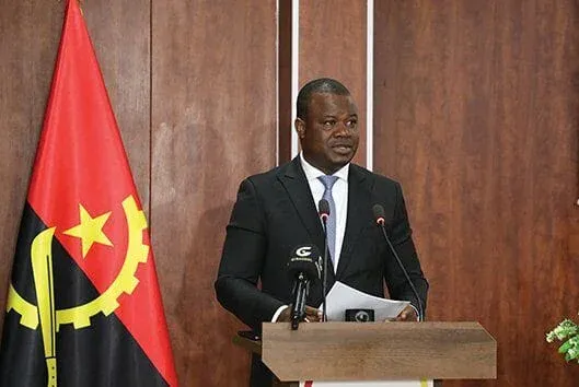 Dionísio da Fonseca abre Cimeira Internacional de Transportes em Luanda