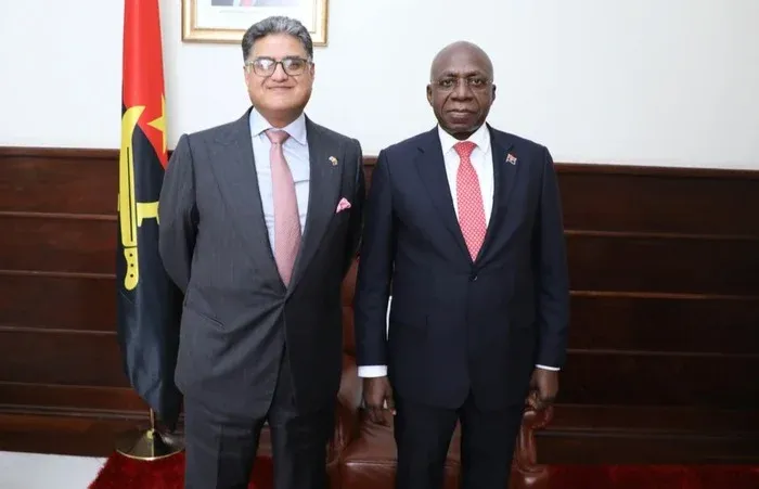 Angola e Reino Unido avaliam situação de paz e segurança em África