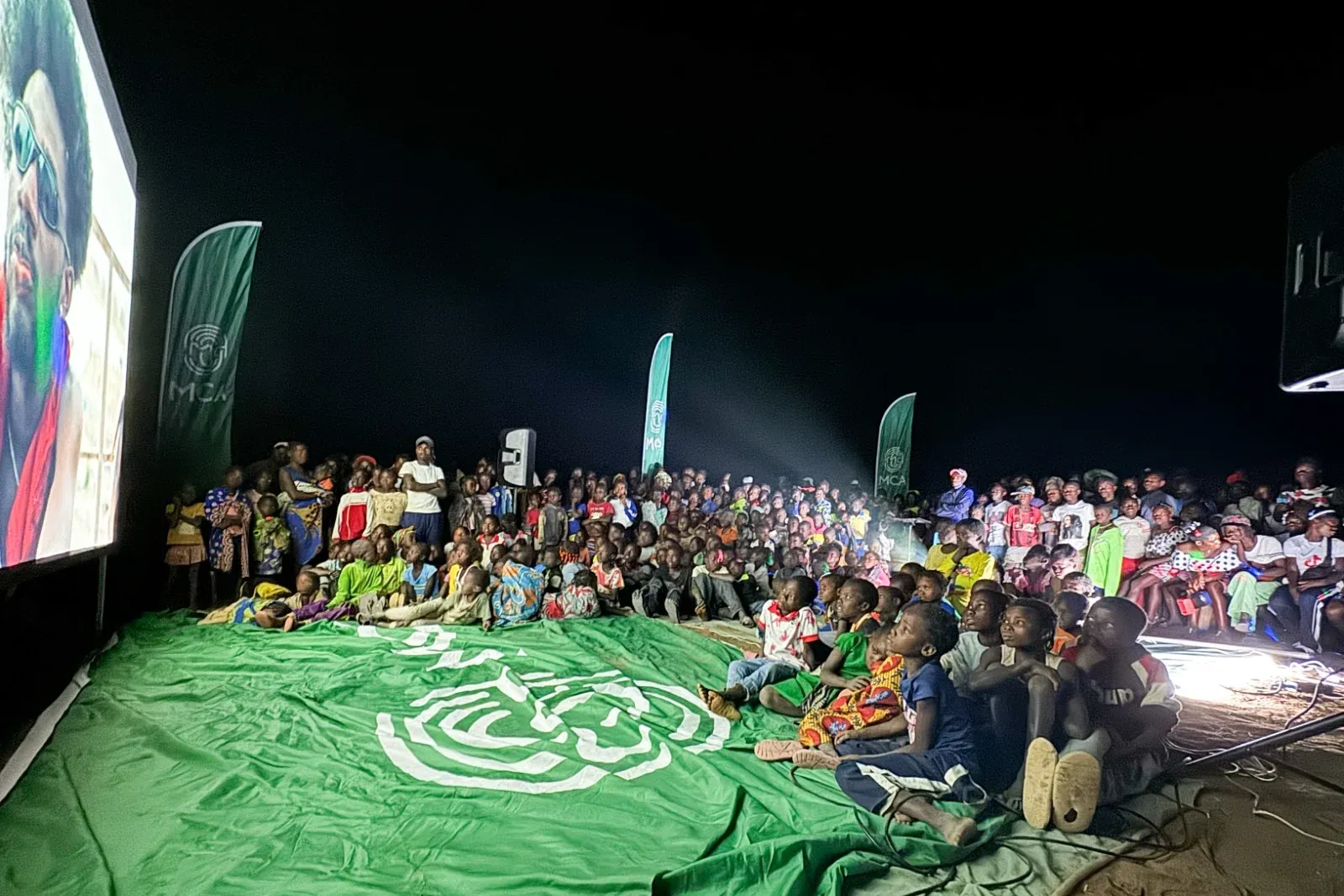 CineSol regressa às comunidades com cinema ao ar livre movido a energia solar
