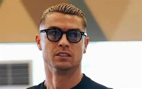 Cristiano Ronaldo pede desculpa e acusa Jorge Jesus de faltar à palavra