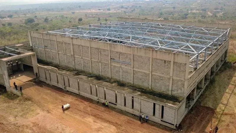 Obras do Pavilhão Multiuso da Lunda-Norte retomadas após mais de 10 anos de paralisação
