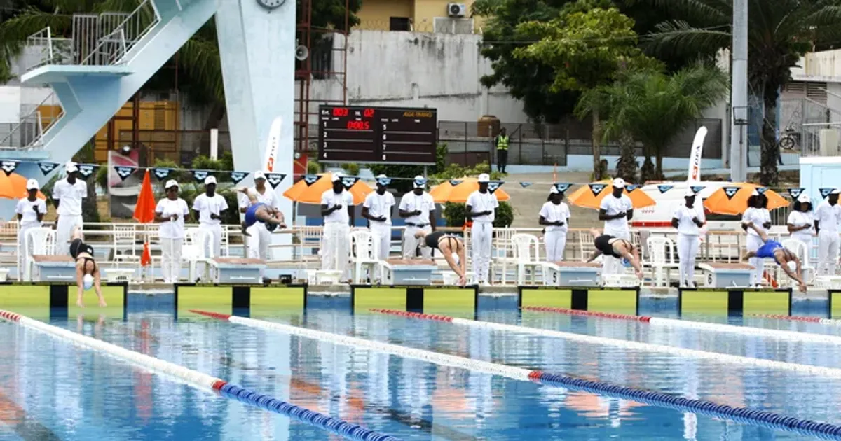 Campeonato Internacional de Natação Porto de Luanda abre hoje com a prova de 50 metros mariposa