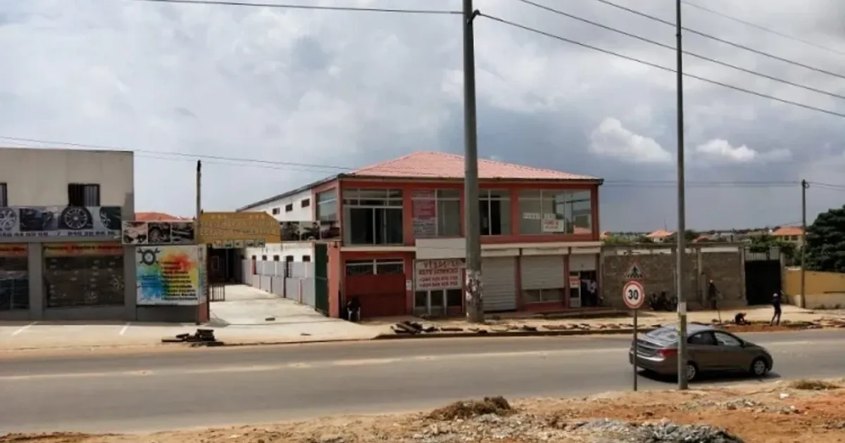 Administração de Talatona anuncia condicionamento no trânsito na ex-rua do MAT