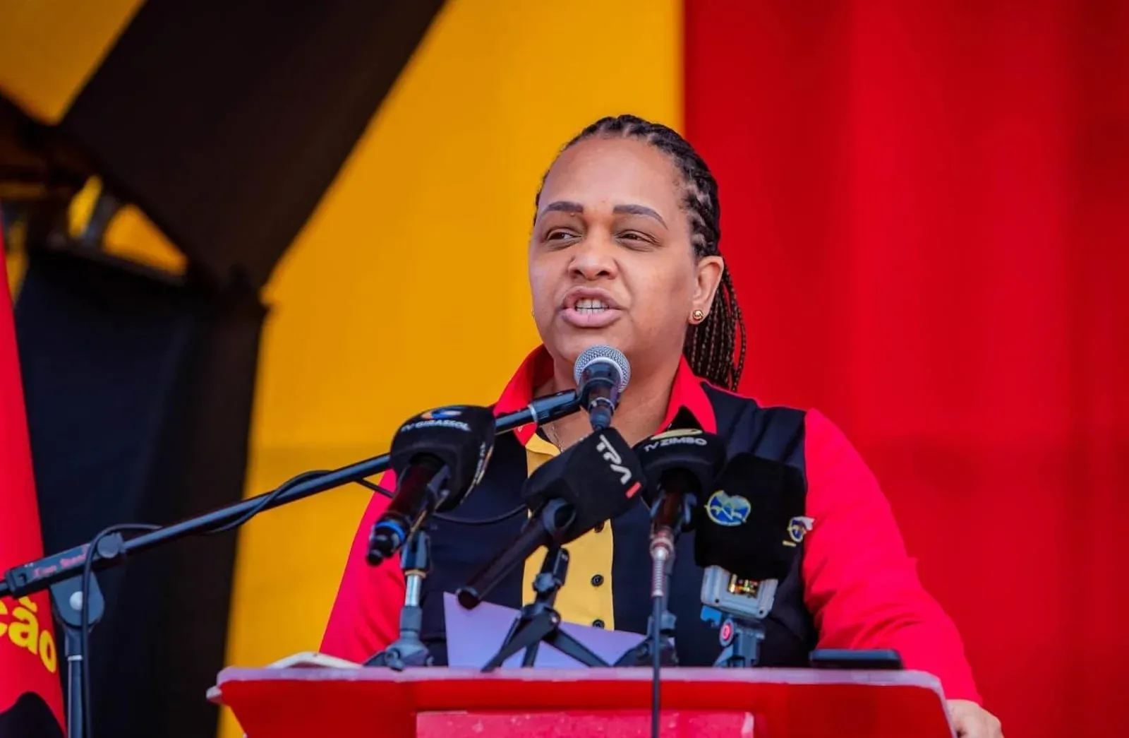 MPLA exorta militantes a cerrar fileiras em torno do lider do partido