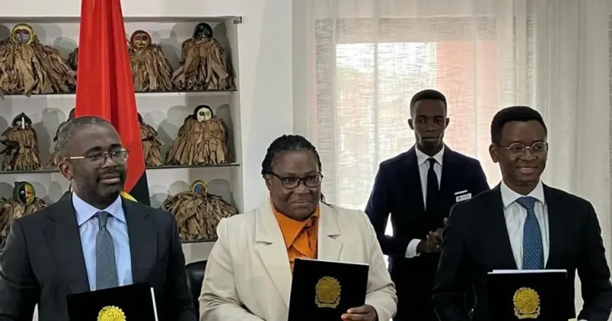 Governo de Cabinda e Gemcorp assinam acordo para valorização profissional