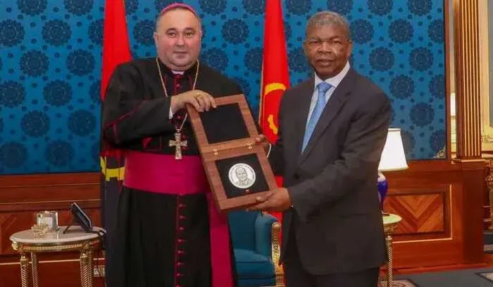 Presidente da República recebe distinção do Papa Leão XIV