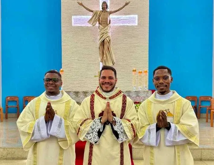 Missionários angolanos ordenados diáconos no Brasil