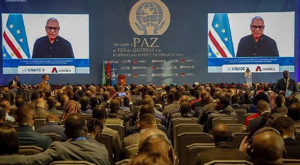 “Angola conhece o custo da guerra e o valor do perdão, por isso defendemos diplomacia e diálogo como solução para conflitos”, afirma João Lourenço