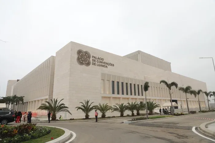 Presidente da República inaugura Palácio de Convenções de Luanda