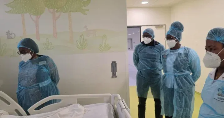 Ministra da Saúde defende maior celeridade no atendimento aos utentes no Hospital Heróis de Kifangondo