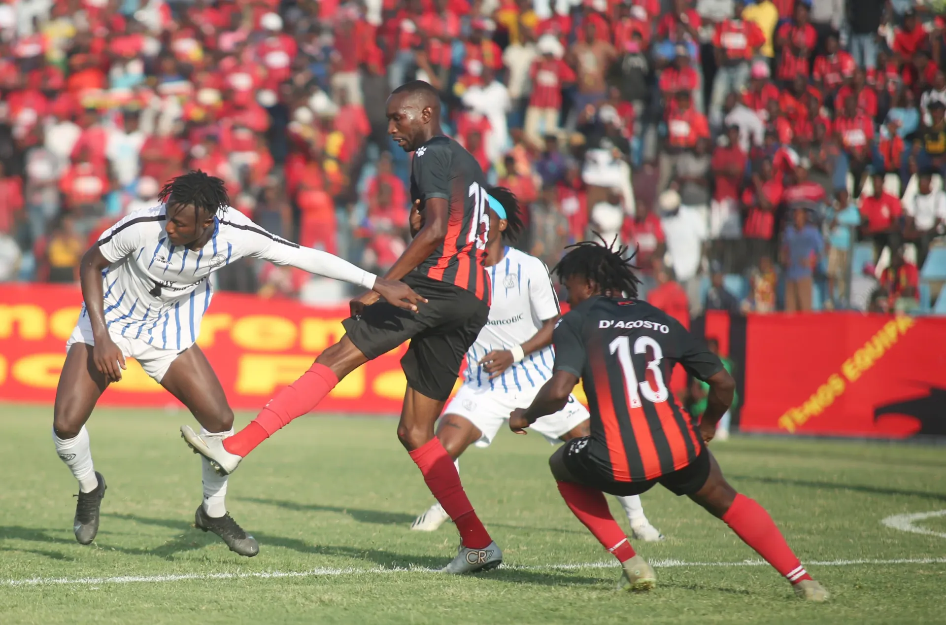 FC Cabinda impõe rigoroso empate ao 1º de Agosto no Estádio França Ndalu