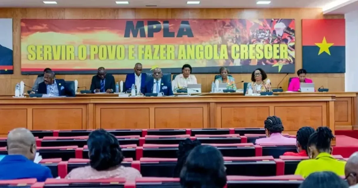 Grupo parlamentar do MPLA alinha agenda política para a próxima reunião plenária