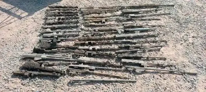 Encontradas 46 armas de fogo obsoletas à margem do rio Lussoim