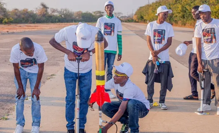 Concurso Nacional de Foguetes coloca Angola em destaque internacional na Semana Mundial do Espaço