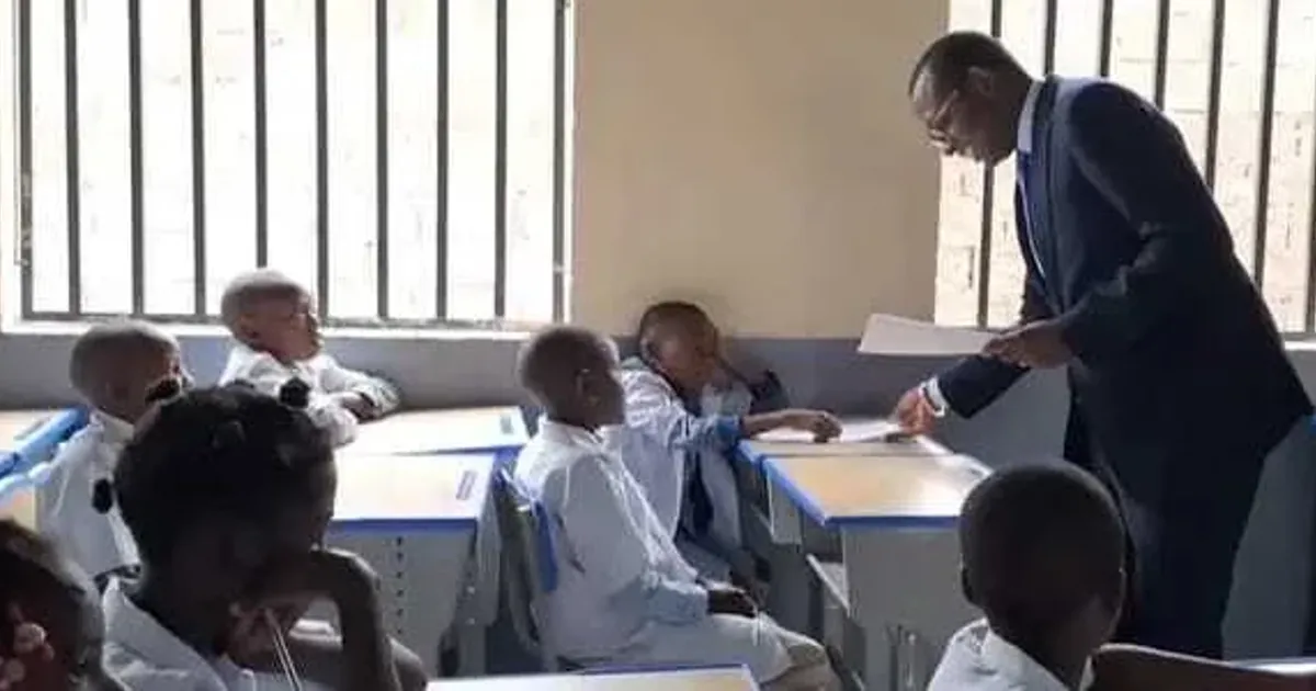 Administração do Calumbo reabilita Escola Fica Catumbo