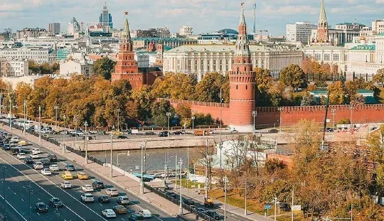 Kremlin diz que Rússia quer retomar negociações trilaterais com EUA e Ucrânia na primeira quinzena de novembro