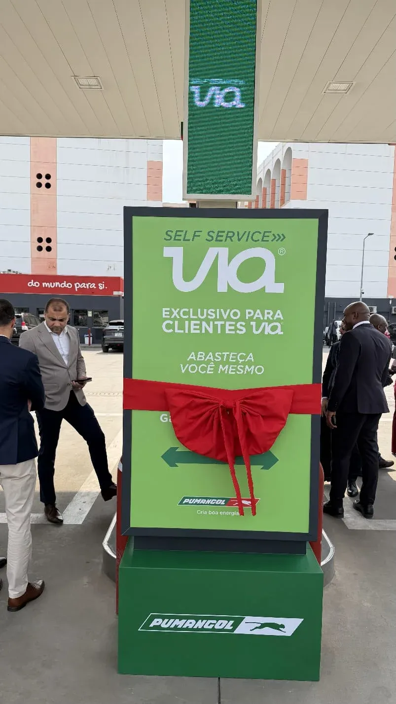Clientes da Pumangol passam a realizar abastecimento de combustíveis de forma autónoma