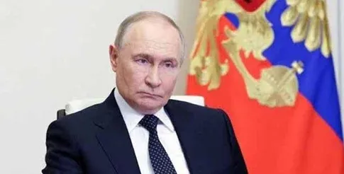 Rússia não tolerará que a Ucrânia tenha colocado neonazismo como base da sua ideologia estatal, diz Putin