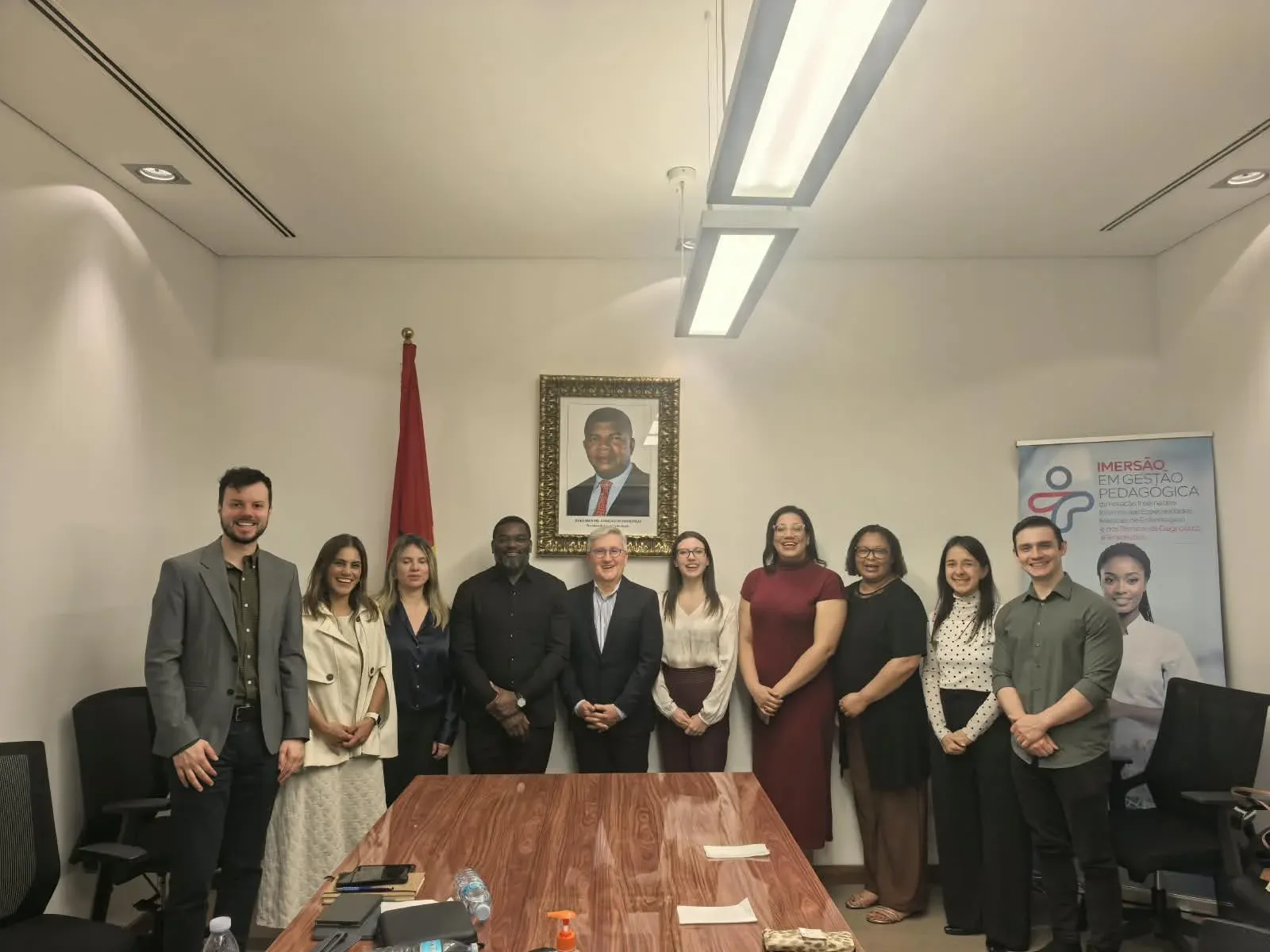 Angola e Brasil aprofundam cooperação na assistência a pacientes queimados