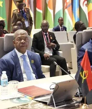João Lourenço alerta para interferências externas e pede maior autonomia de África na defesa da paz