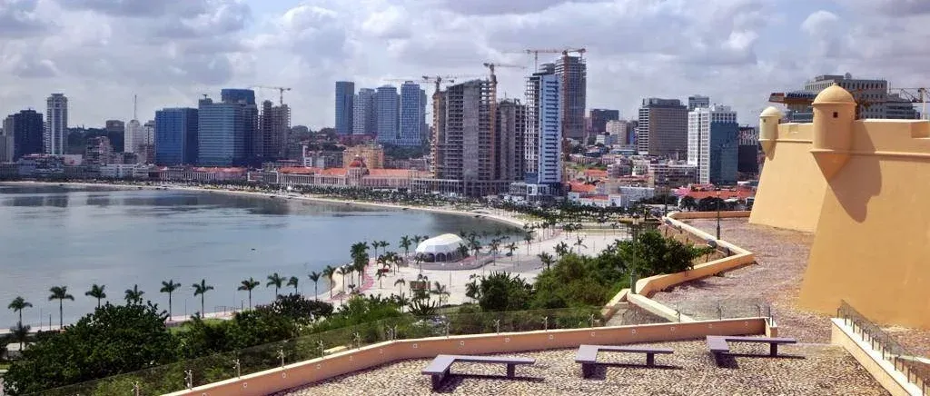Angola sobe 28 posições no ranking africano da corrupção