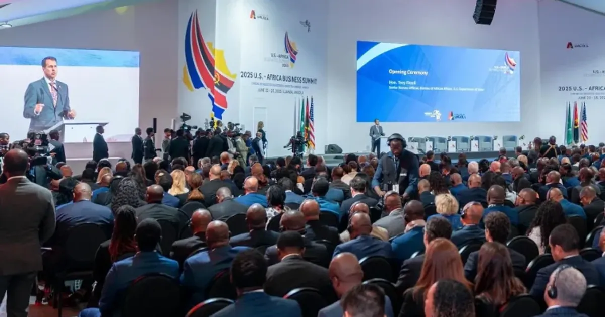 EUA reconhecem crescimento de Angola
