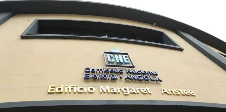 CNE empossa 59 membros das comissões provinciais eleitorais em Luanda a 28 de Outubro