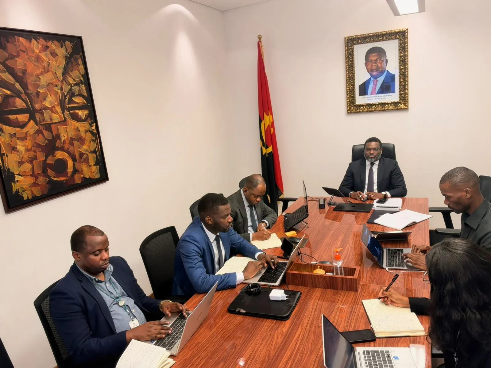 Angola e Brasil abrem 735 vagas para formação especializada de profissionais de saúde em 2027