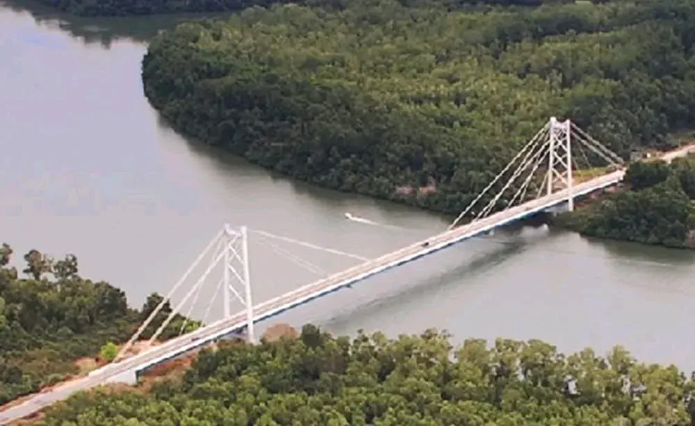 Executivo autoriza obras na ponte sobre o Rio Kwanza e no troço Catchiungo/Bailundo
