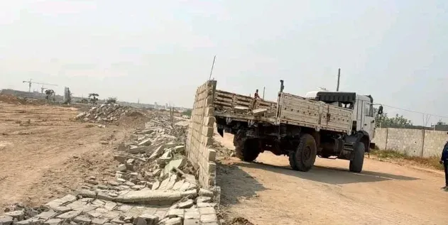 Administração da Camama intensifica combate às construções irregulares no município