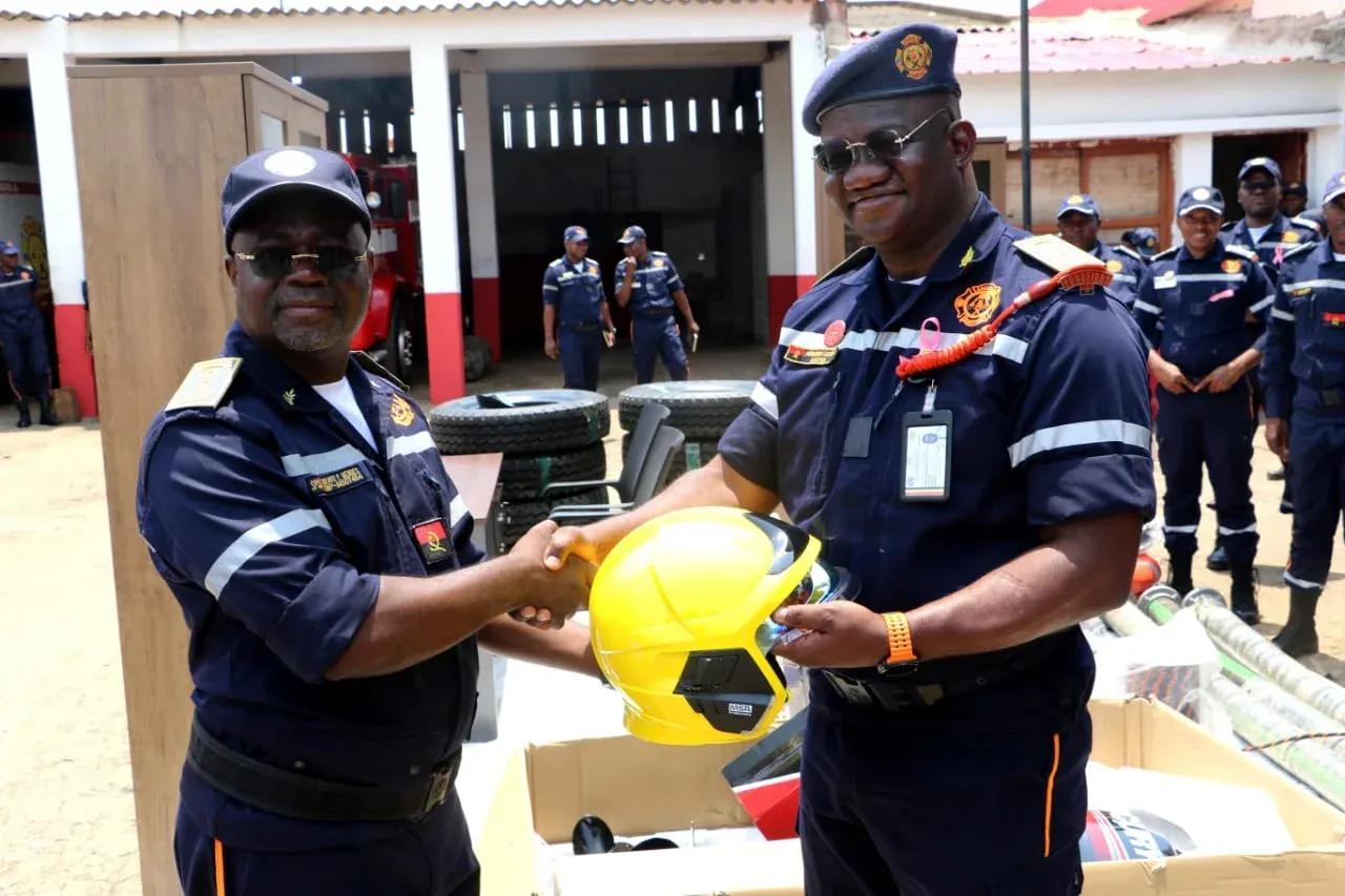 Bombeiros no Cuanza-Norte reforçados com meios técnicos complementares