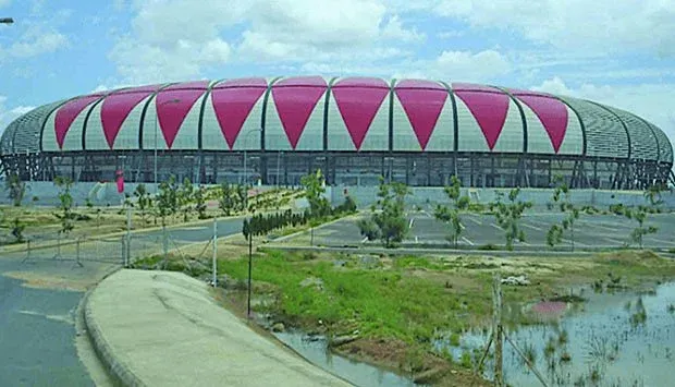 Via lateral ao Estádio 11 de Novembro interdita a partir de hoje